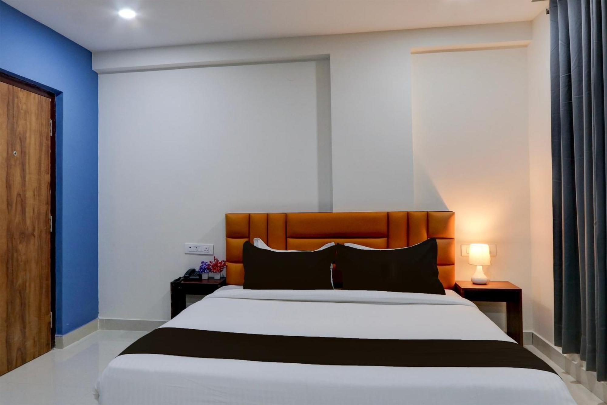 فندق Super Townhouse The Cinco Bliss Near Ikea, Wells Forgo, Kims, Care Hospitals حيدر أباد المظهر الخارجي الصورة
