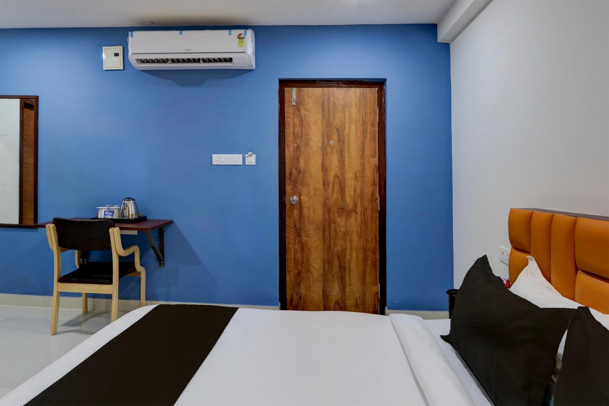 فندق Super Townhouse The Cinco Bliss Near Ikea, Wells Forgo, Kims, Care Hospitals حيدر أباد المظهر الخارجي الصورة