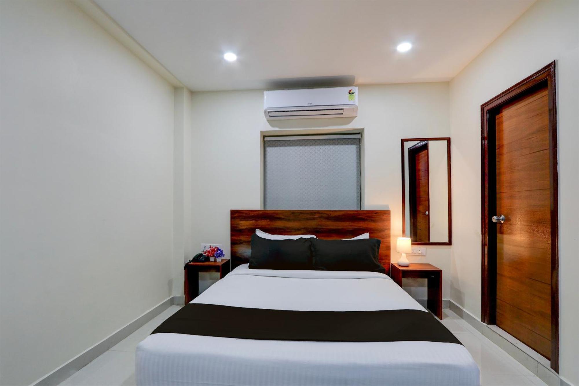 فندق Super Townhouse The Cinco Bliss Near Ikea, Wells Forgo, Kims, Care Hospitals حيدر أباد المظهر الخارجي الصورة